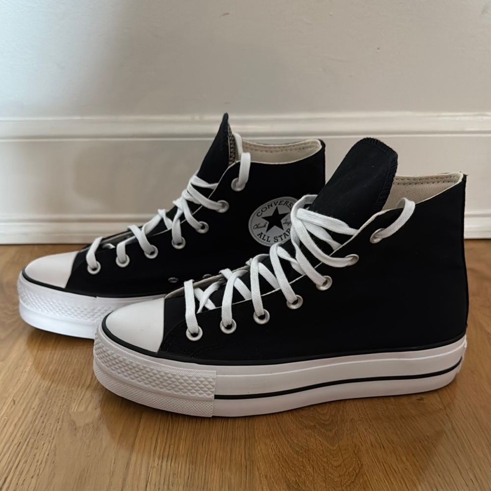 Converse Black and White Platform High-Tops - Picture 5 of 9